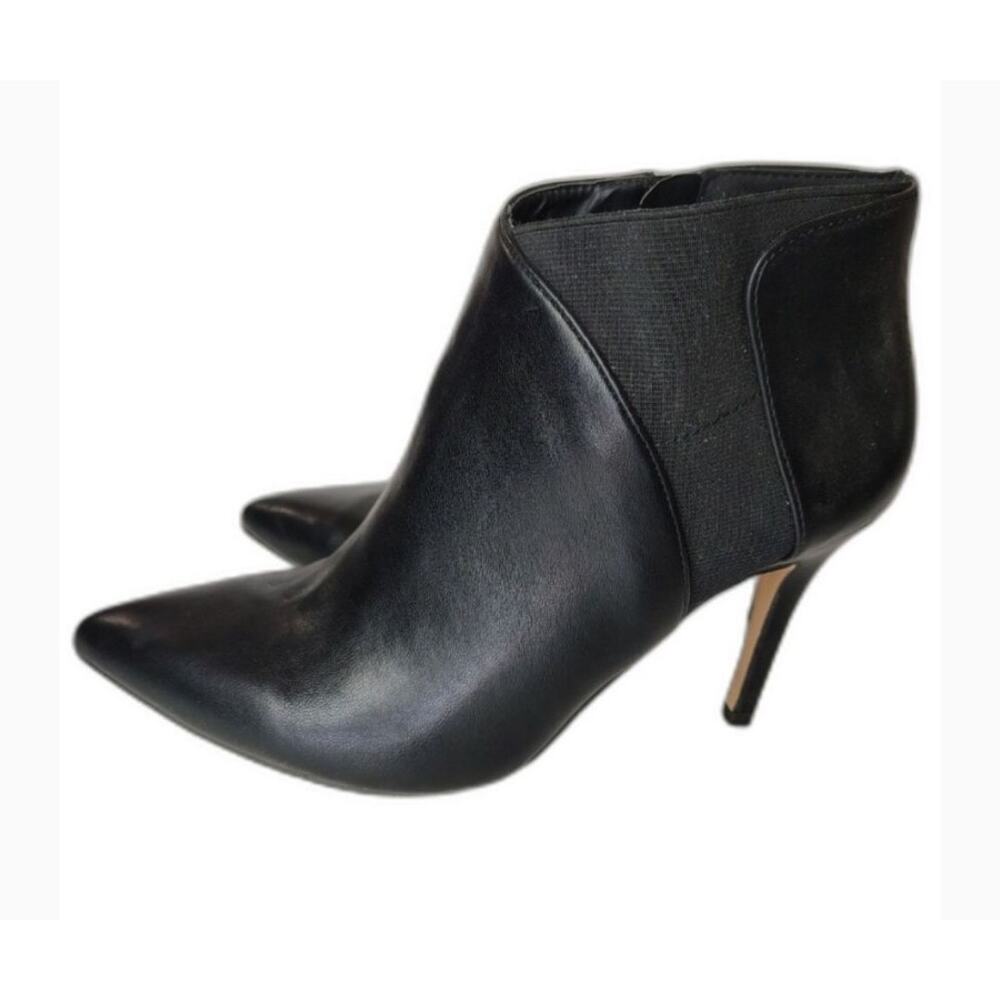 Black XOXO Nayeli Sleek Pointy Toe Bootie Spiked 4 inch Heel Inside Zip Size 8.5